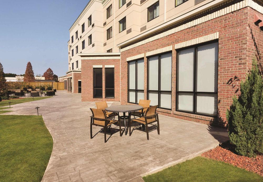 Courtyard By Marriott Salisbury Hotel Exterior foto