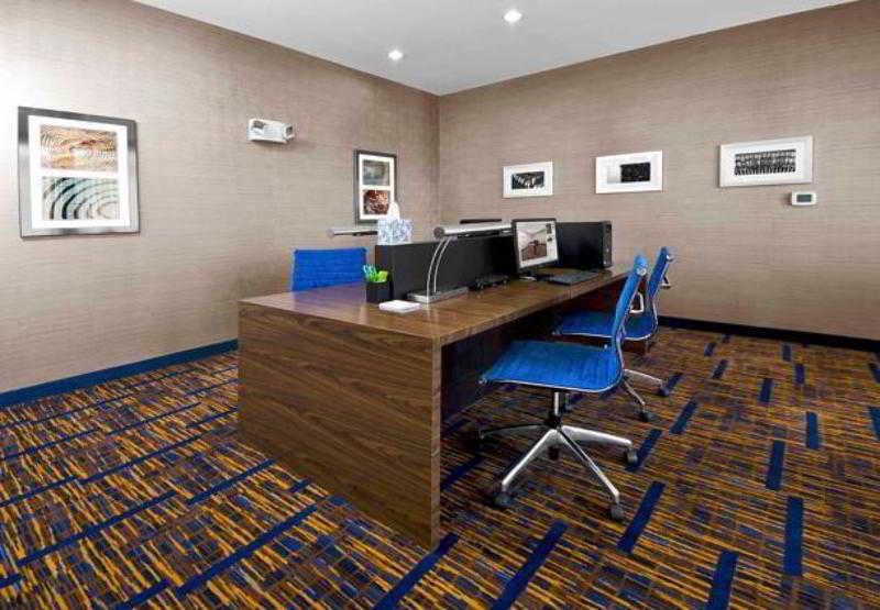 Courtyard By Marriott Salisbury Hotel Exterior foto