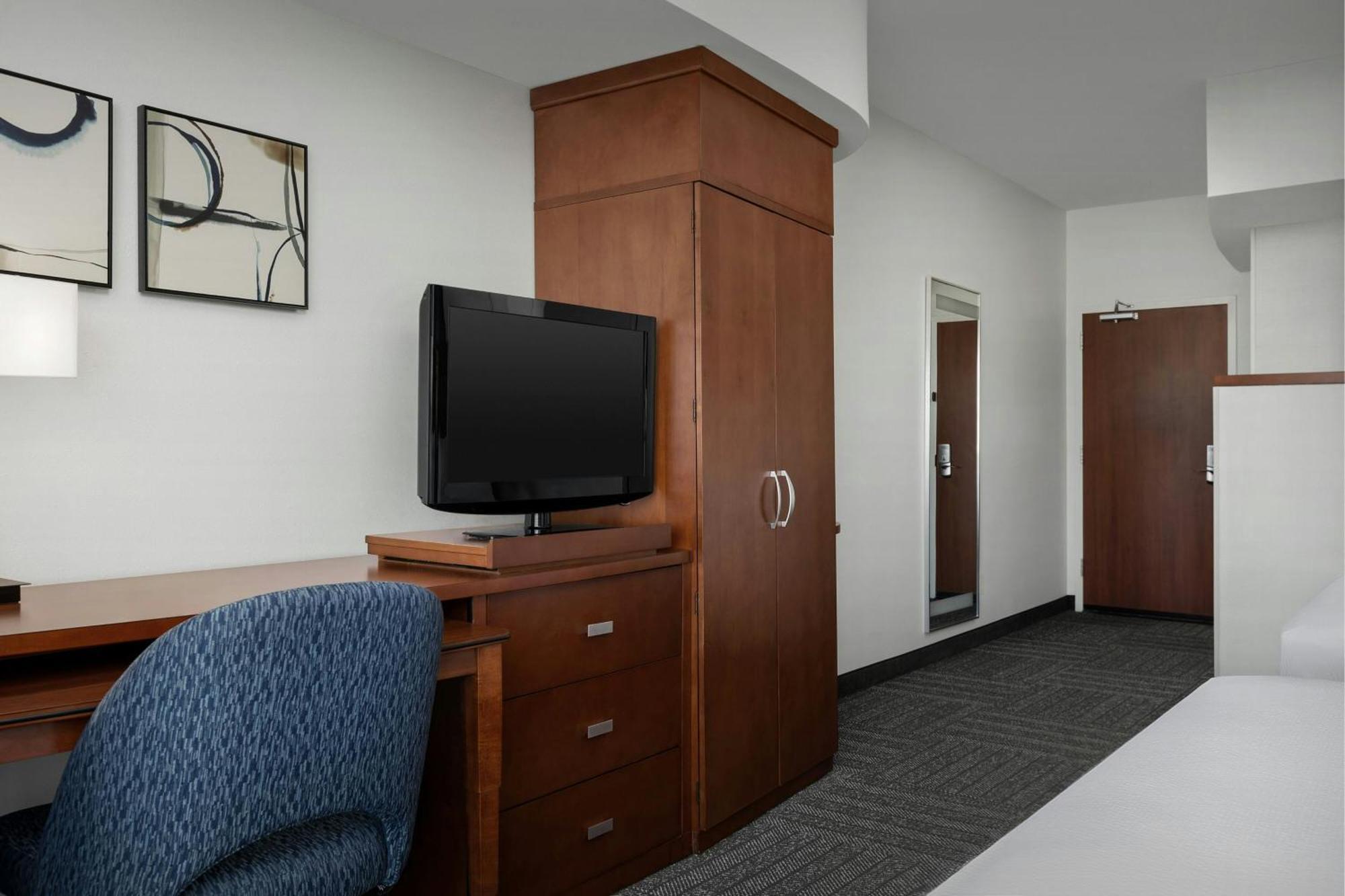Courtyard By Marriott Salisbury Hotel Exterior foto