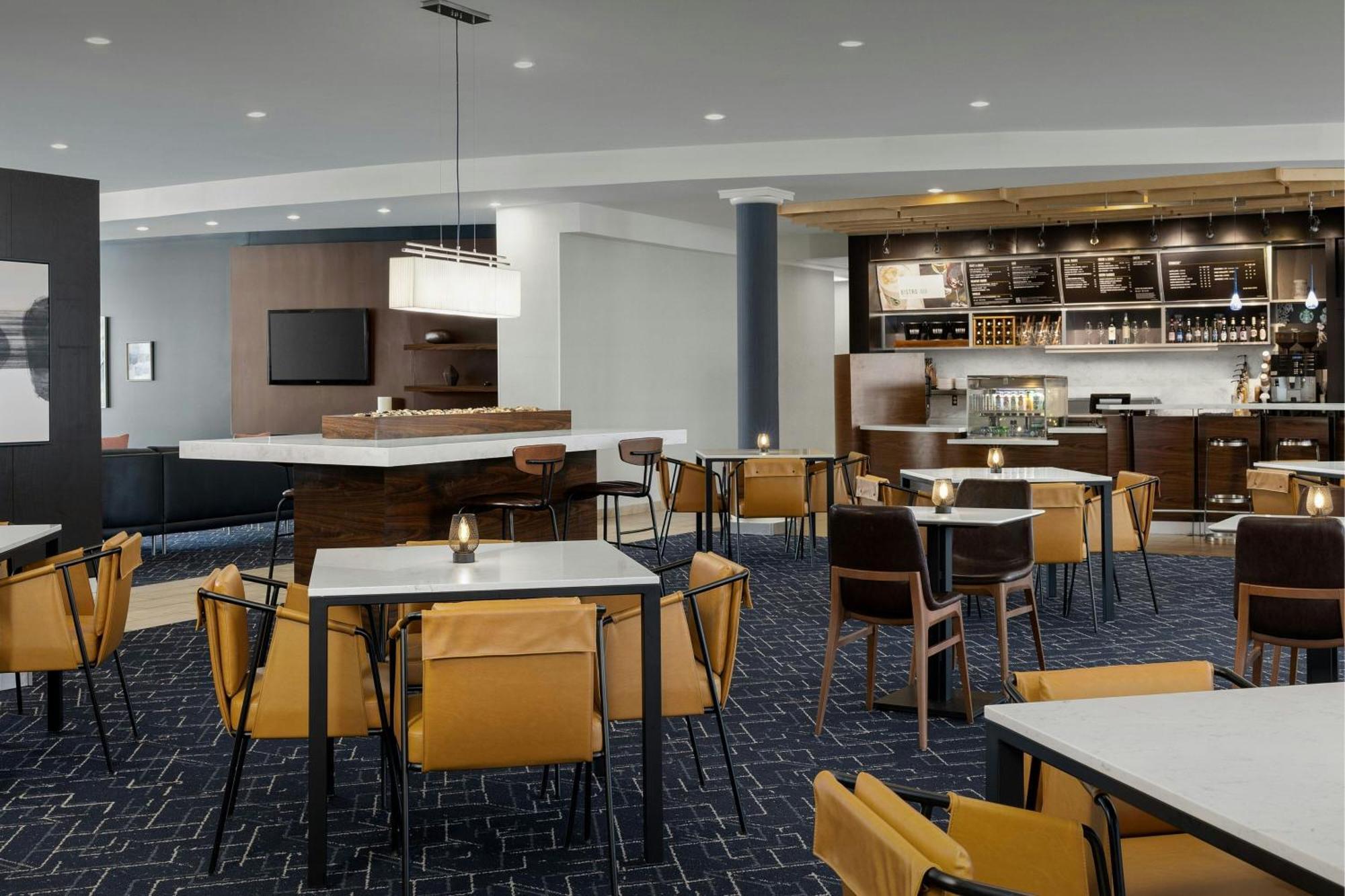 Courtyard By Marriott Salisbury Hotel Exterior foto