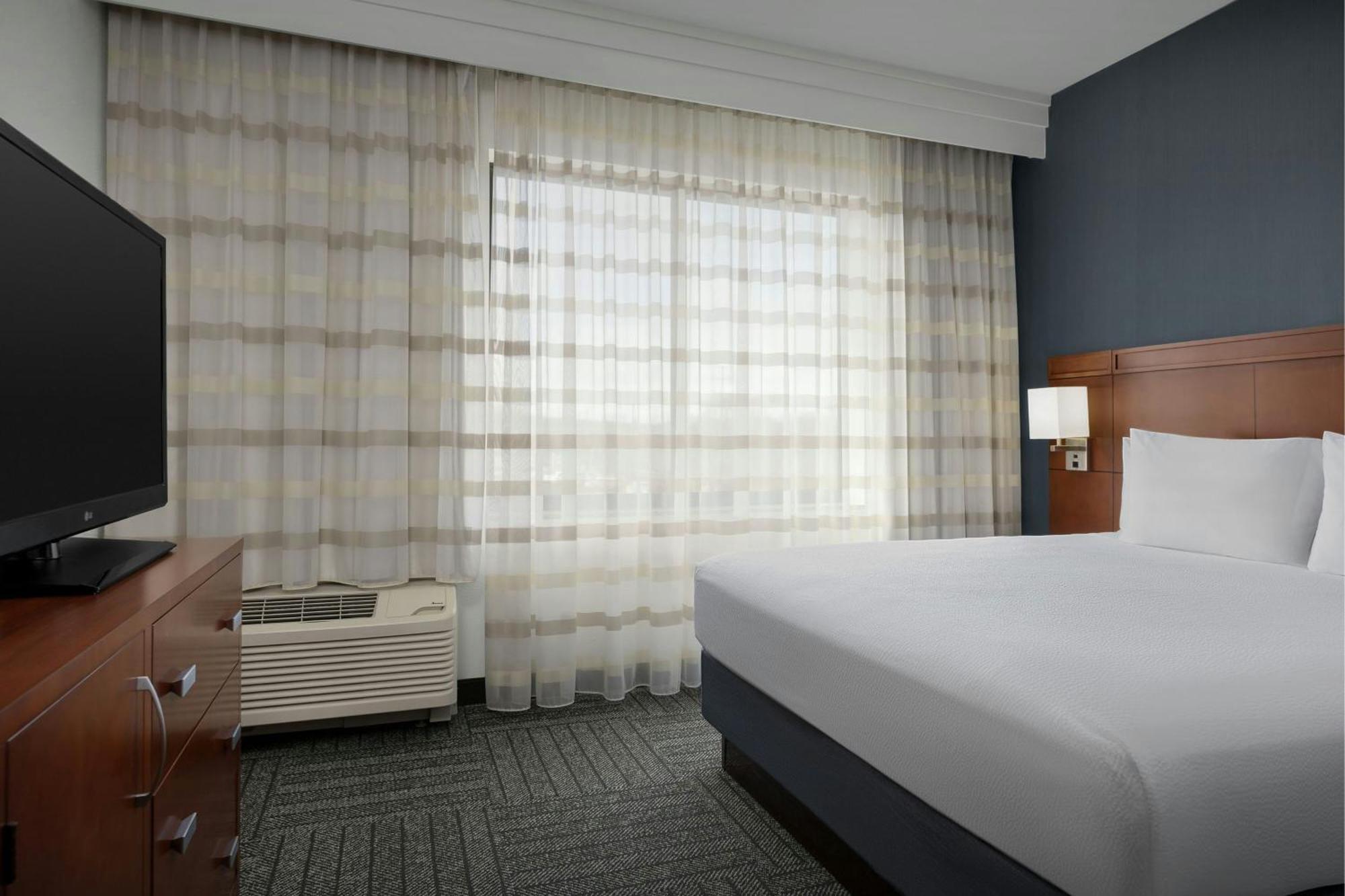 Courtyard By Marriott Salisbury Hotel Exterior foto